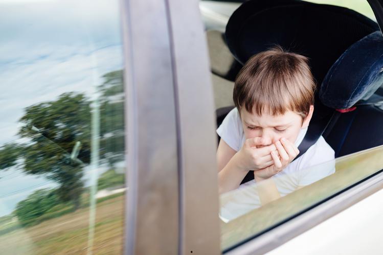 「晕车的原因」小孩为什么会晕车的原因